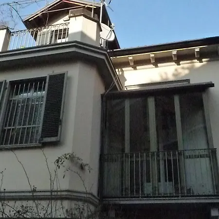 Casa Della Regina Guest house